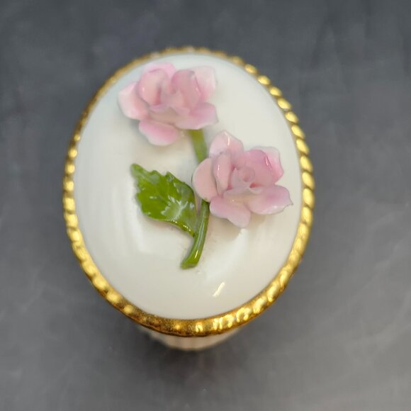 Aynsley Bone China Small Oval Trinket Box Pink Roses Gold Trim Made In England - Picture 1 of 10